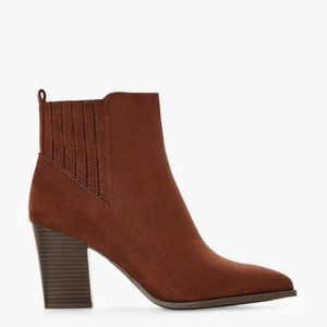 JustFab Ginnee Block Brown Boot (M